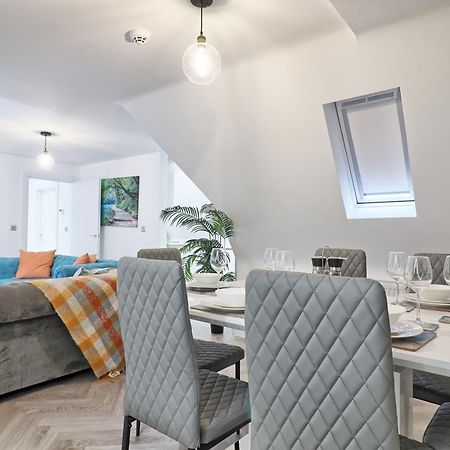 Writtle Massive 4 Bedroom Apartment With Parking In Gorgeous Countryside Location & Short Drive To Chelmsford City Centre Contractors Welcome Esterno foto