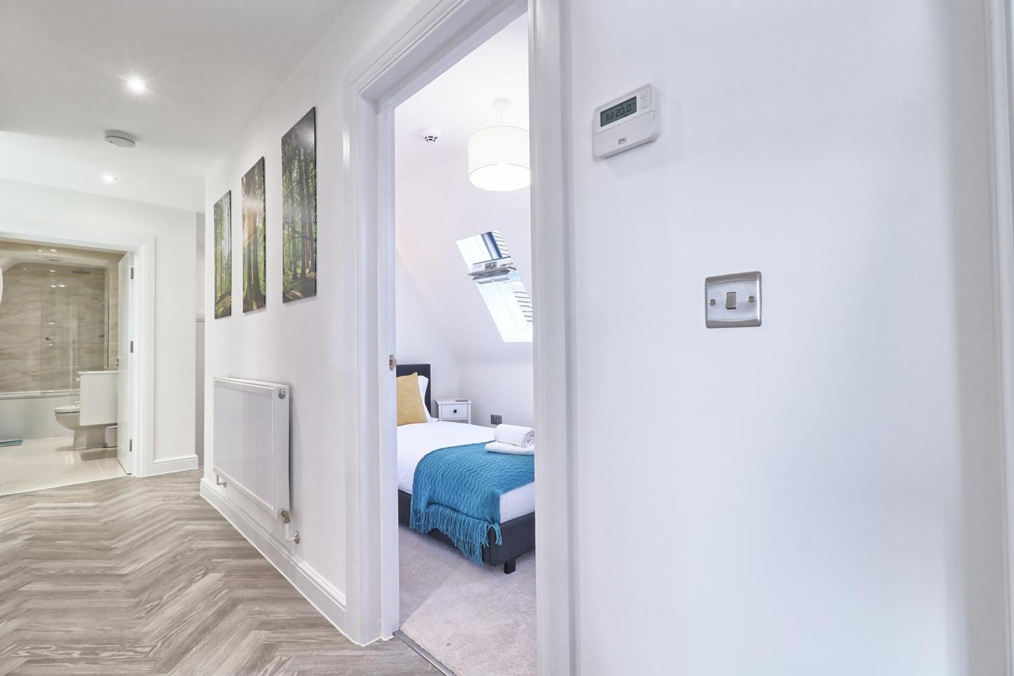 Writtle Massive 4 Bedroom Apartment With Parking In Gorgeous Countryside Location & Short Drive To Chelmsford City Centre Contractors Welcome Esterno foto