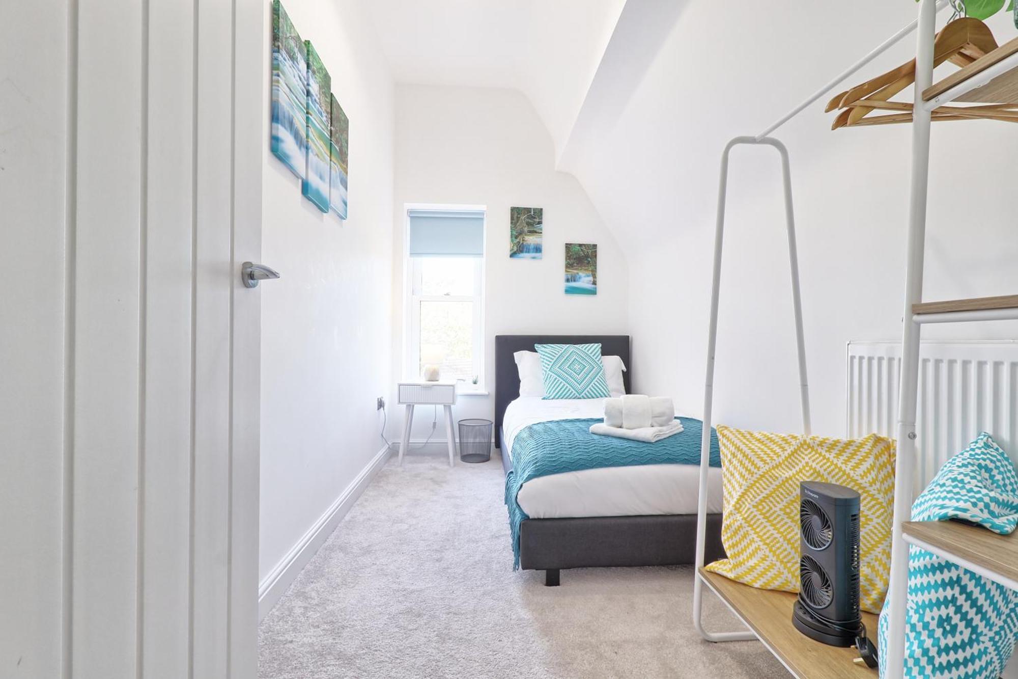 Writtle Massive 4 Bedroom Apartment With Parking In Gorgeous Countryside Location & Short Drive To Chelmsford City Centre Contractors Welcome Esterno foto