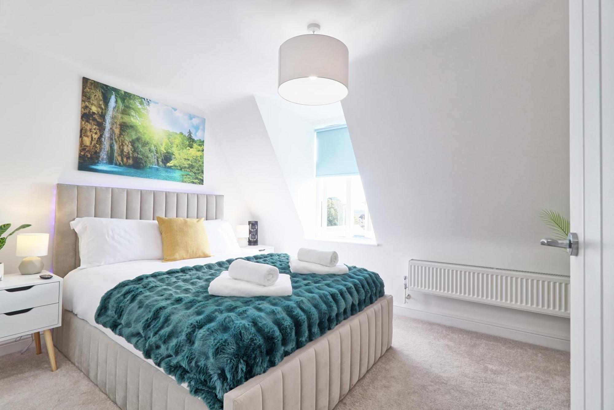 Writtle Massive 4 Bedroom Apartment With Parking In Gorgeous Countryside Location & Short Drive To Chelmsford City Centre Contractors Welcome Esterno foto