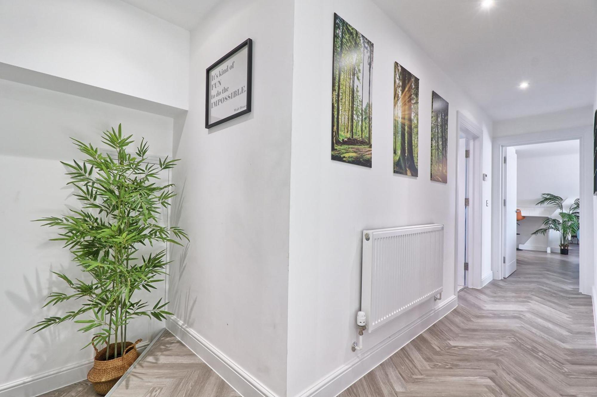 Writtle Massive 4 Bedroom Apartment With Parking In Gorgeous Countryside Location & Short Drive To Chelmsford City Centre Contractors Welcome Esterno foto